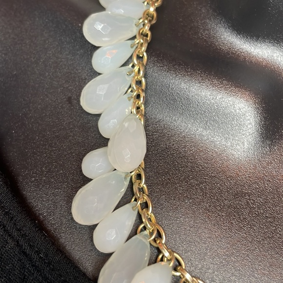 Teardrop Bib Statement Necklace - Picture 4 of 5